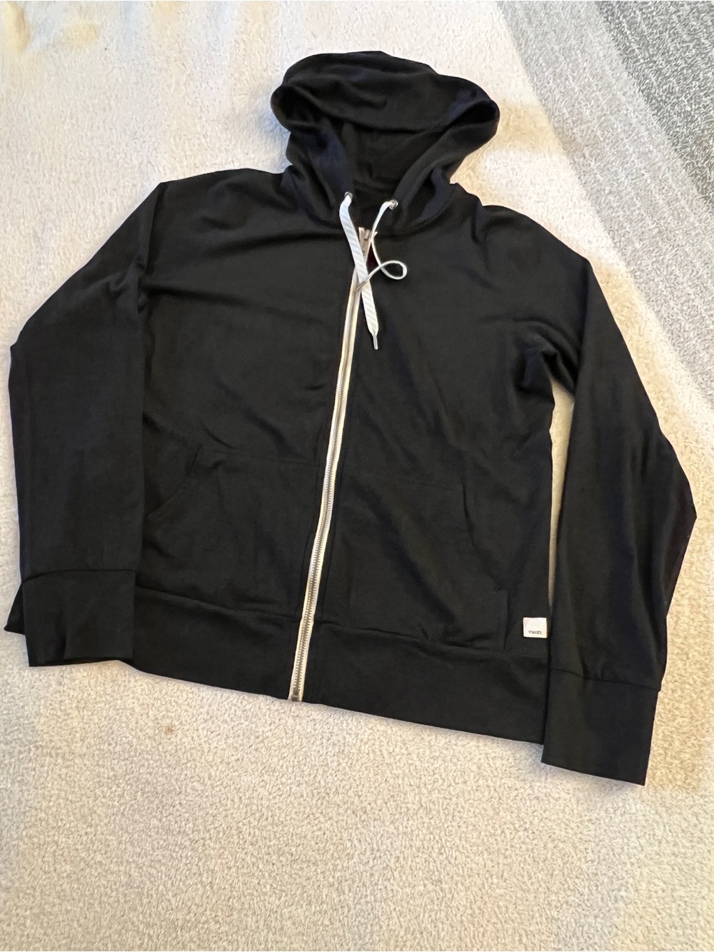 Vuori Halo Performance Hoodie 2.0 Black Women’s Small S VW268 DreamKnit